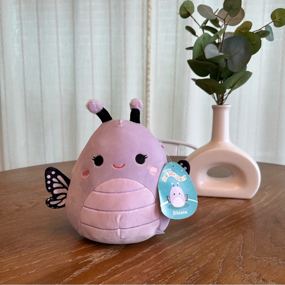 Bibiana the Butterfly 8” Squishmallow - Picture 1 of 4